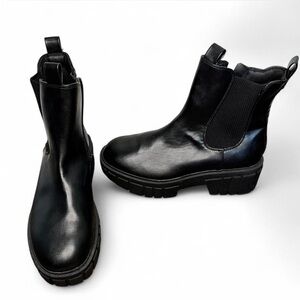 Madden girl Black  Boots size 38 7/7.5